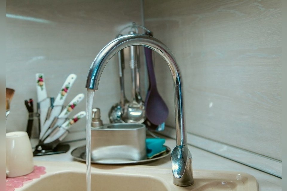 Более половины российских домов могут остаться с плохой водой
