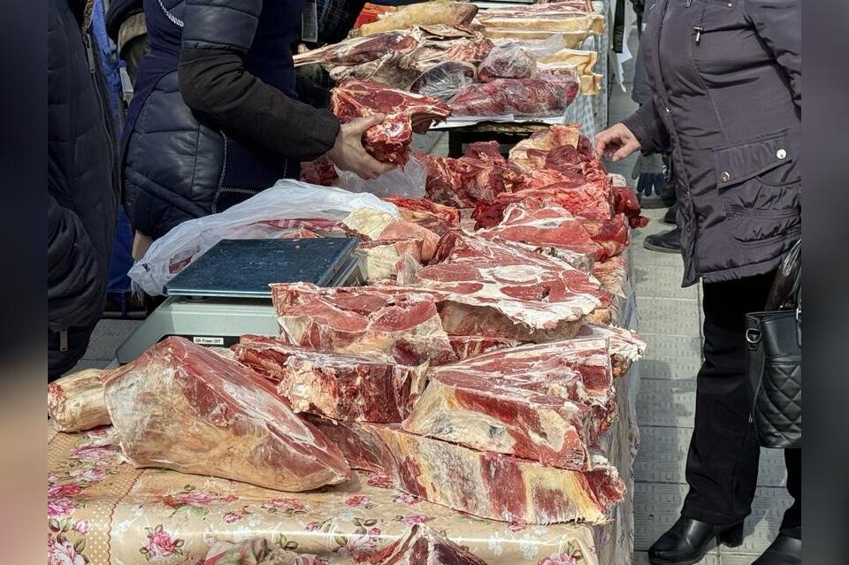 В Бурятии запретили ввоз мяса и кормов из Забайкалья