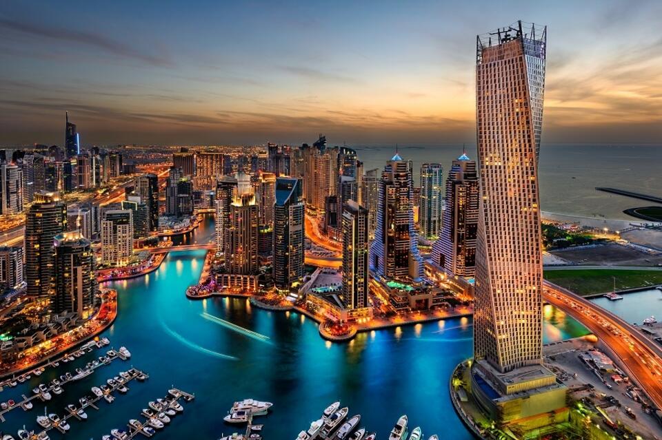 Мэр улетел в Дубаи на 8 дней за счёт регионального бюджета