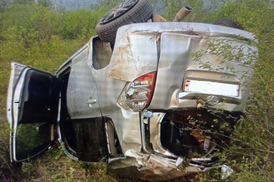 Один человек погиб в ДТП с Toyota Ractis под Читой