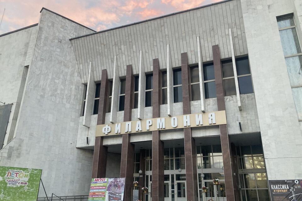 Забайкальская филармония заплатит за спектакль Михалкова более 5,5 миллиона рублей