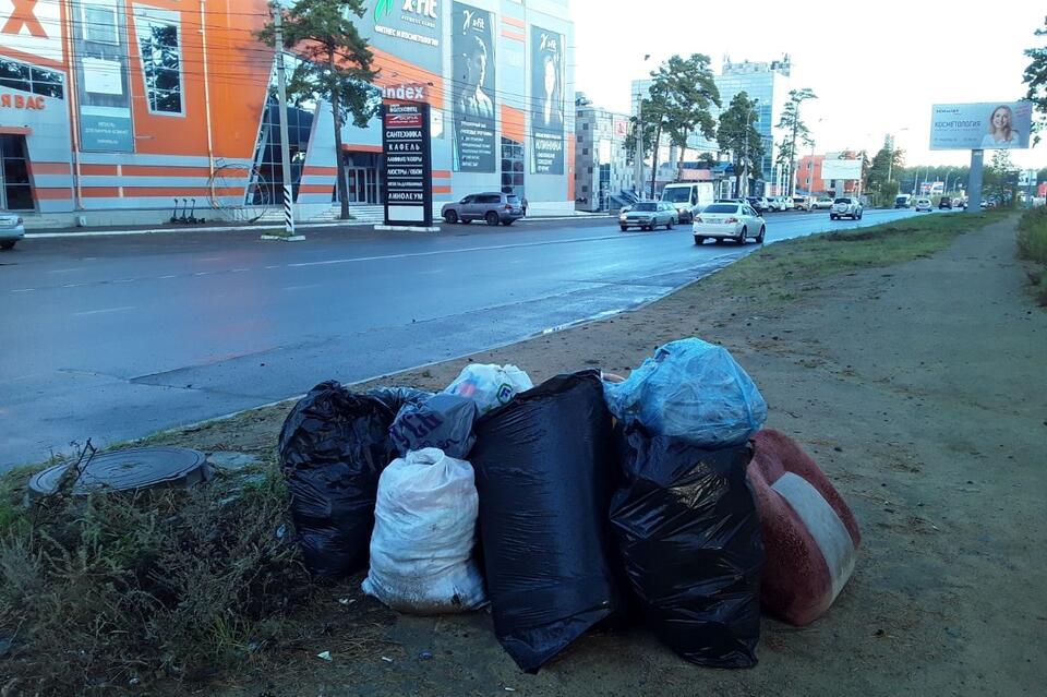 «Скорее всего не доехали»: мэрия об оставленном мусоре на Шилова
