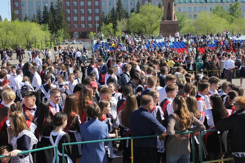 В Чите определили дату, когда пройдёт выпускной у школьников