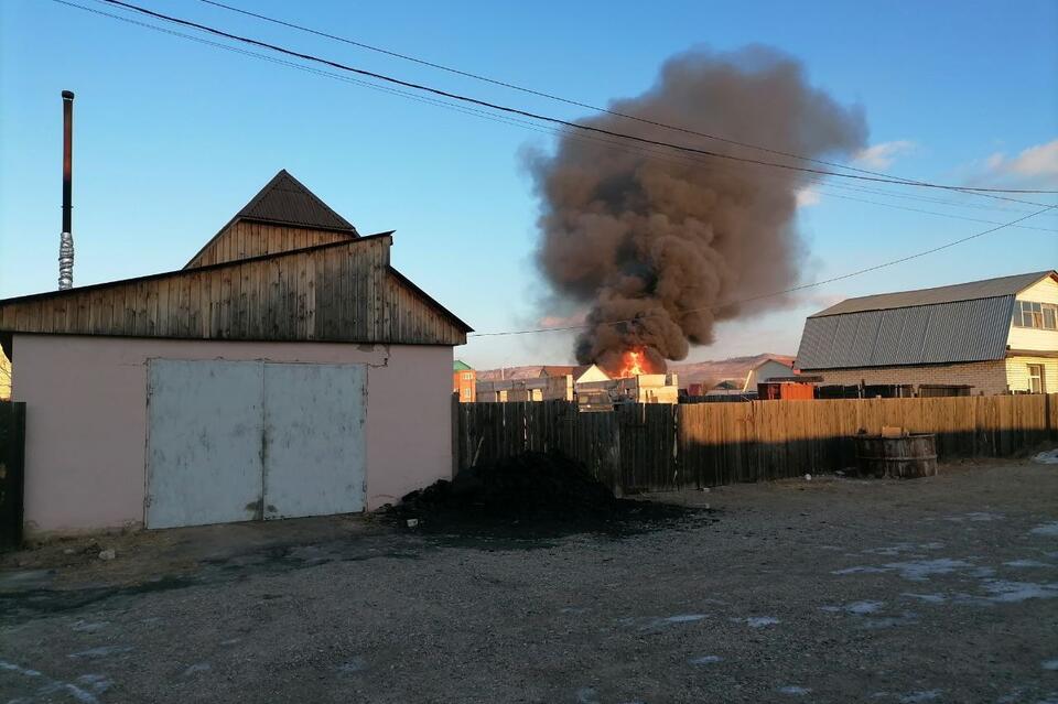 Дом вспыхнул в Засопке