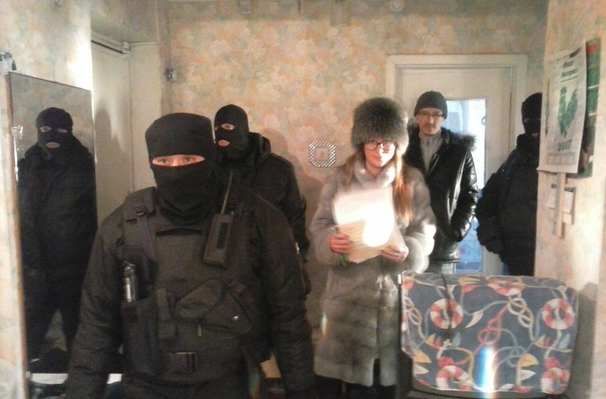Фото задержания активиста Лиханова публикует «Забмедиа»