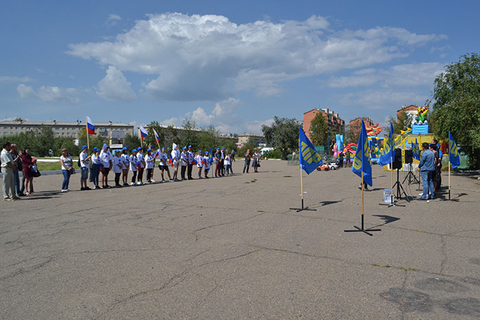 ЛДПР: Россия достигла максимального могущества под имперским чёрно-жёлто-белым флагом