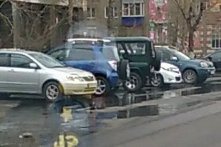Колодец прорвало по ул.Лермонтова в Чите