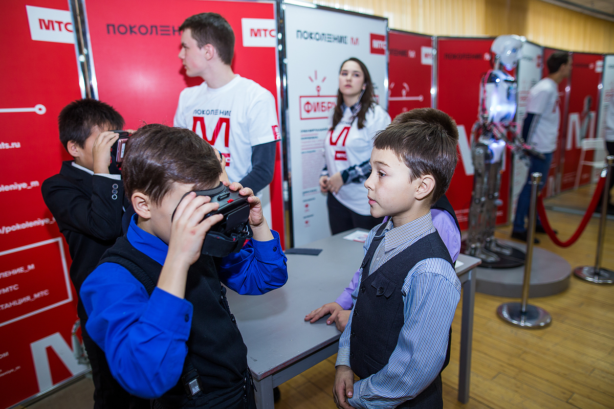 Бесплатная выставка уникальных роботов «Поколения М» открылась в Чите