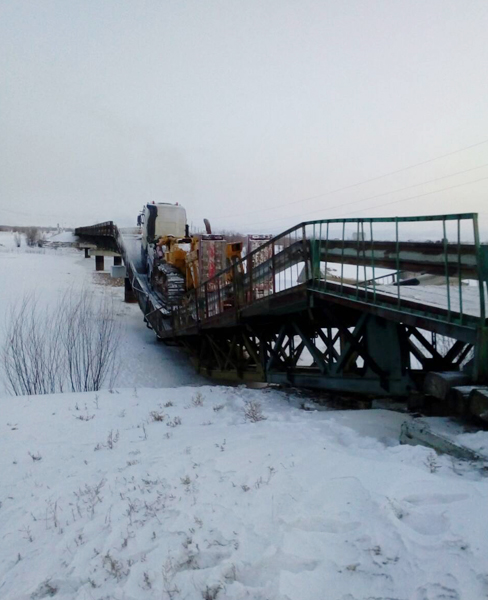 Мост обрушился в Бурятии после проезда тягача массой 73 тонны