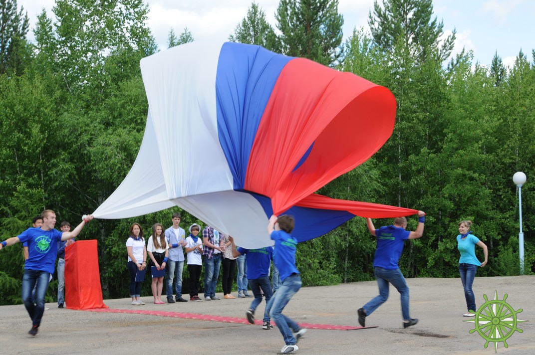 Незабываемое лето для вашего ребенка вместе с «Искрой»