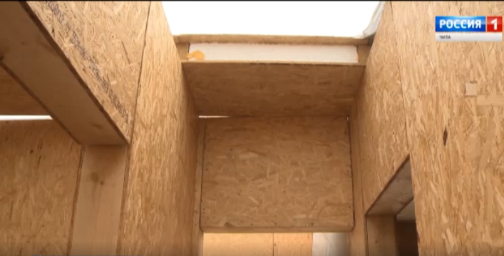 Подрядчик, строивший «картонный» дом в Маккавеево, скрылся с деньгами - «Экстра»