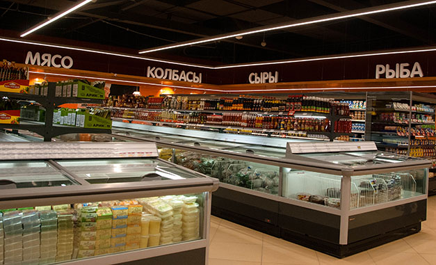 Супермаркет «Караван» с оригинальным дизайном открылся в «Макси»