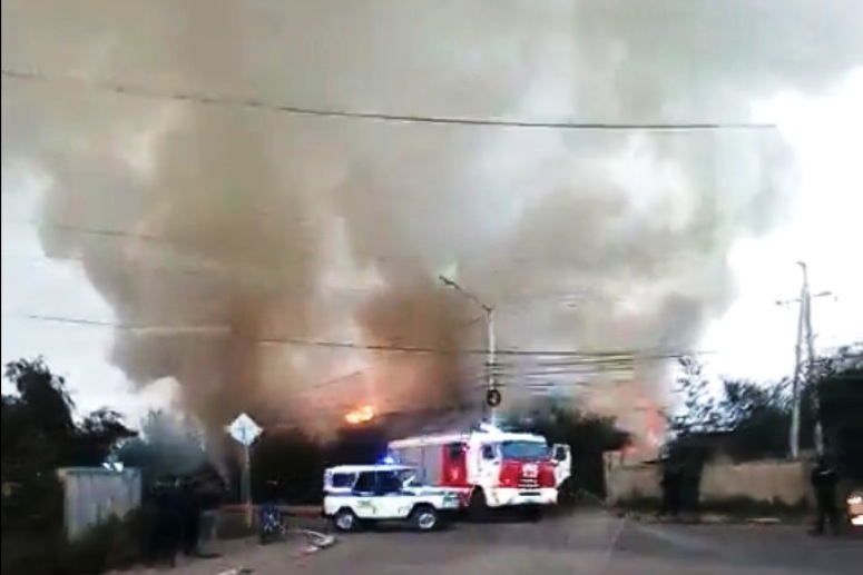 Пожарные потушили бывшее здание музыкальной школы в Чите