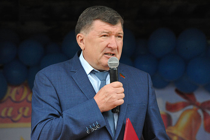 Власти Забайкалья поздравили школу в Угдане со 100-летним юбилеем