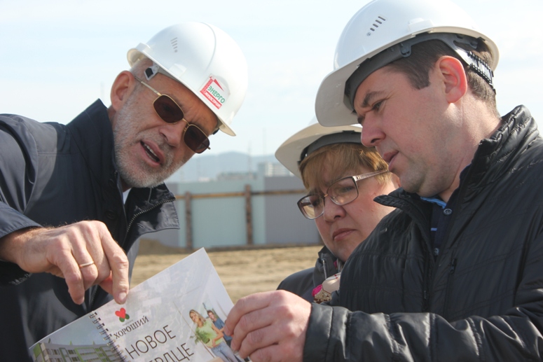 Жданова заложила первый камень нового микрорайона на берегу Кенона