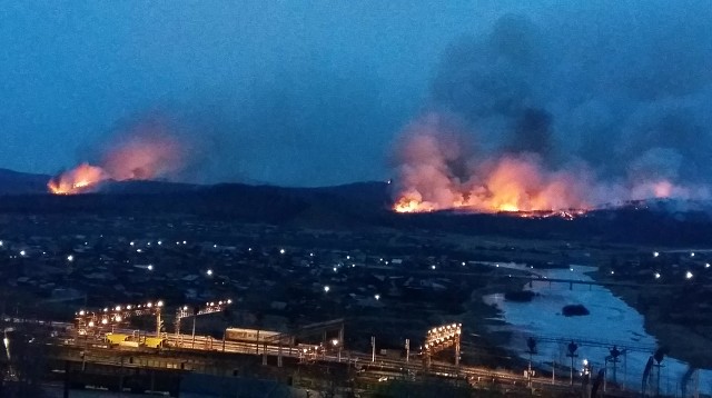 Фотографии пожара у Могочи публикуют в соцсетях