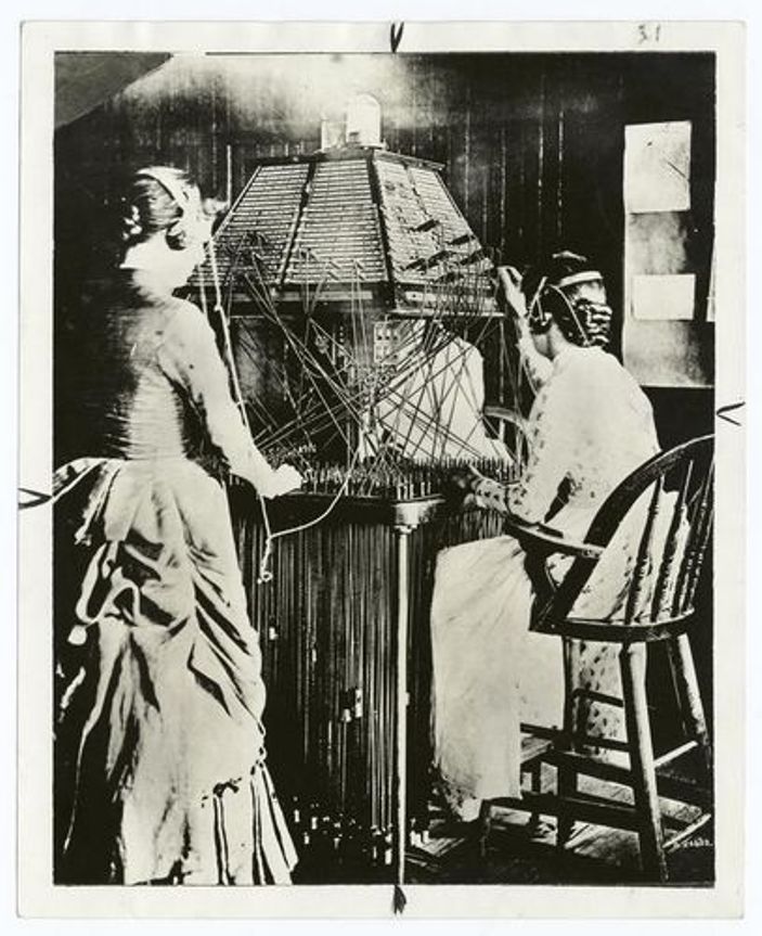 Как в Чите зазвонил телефон…