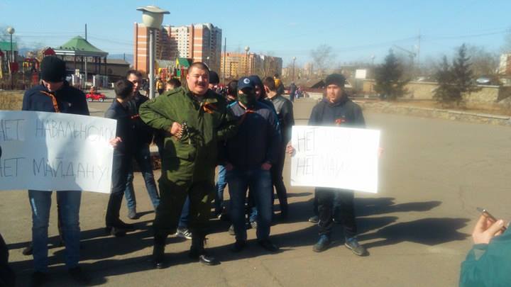 Организатора митинга сторонников Навального в Чите облили зеленкой