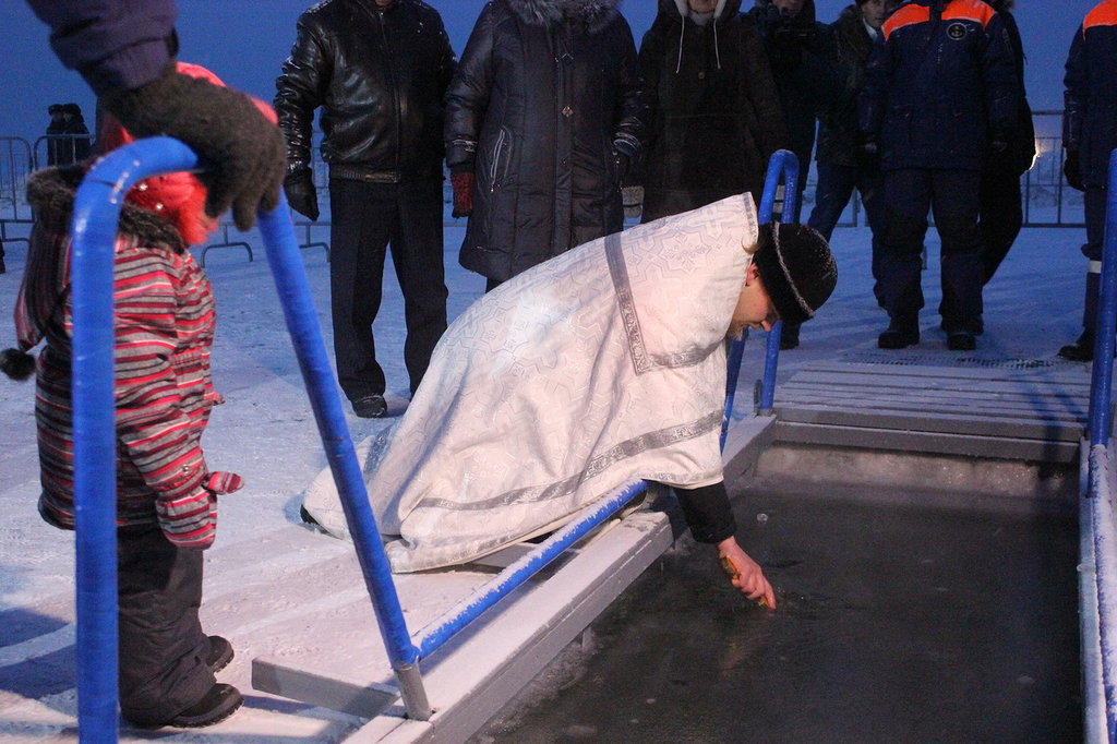 Крещенские купания начались в Чите