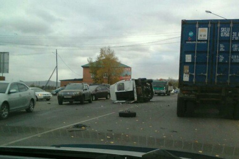Четверо пострадали в ДТП между маршруткой и МАЗом в Чите