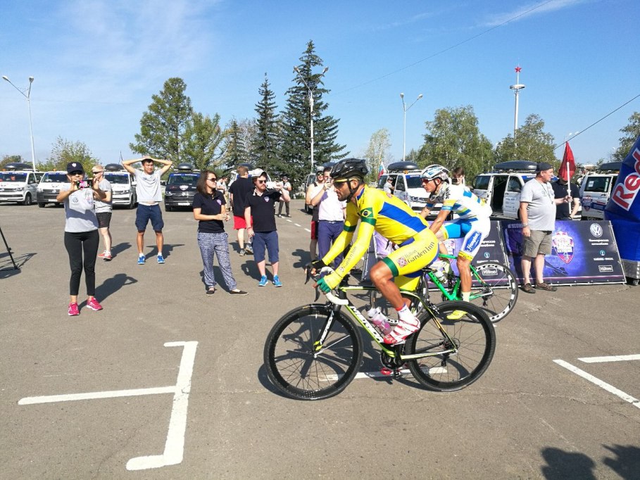 Участники самой длинной велогонки мира стартовали в Чите