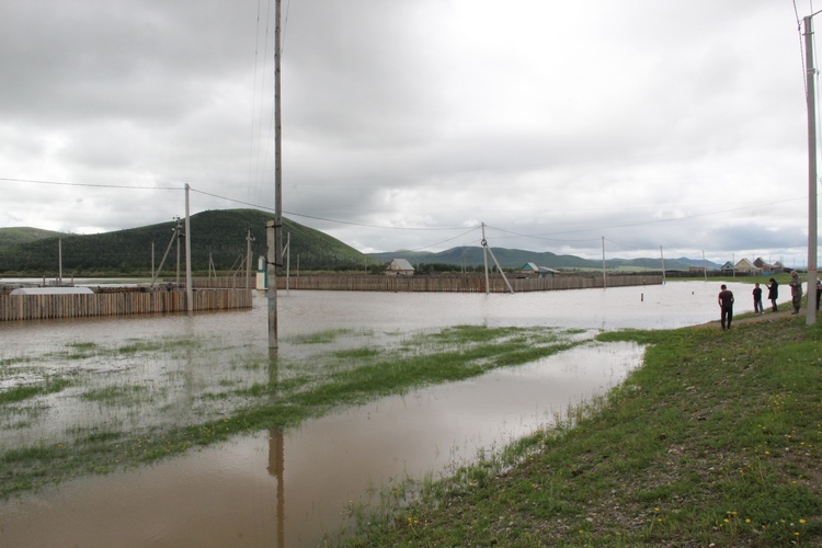 Река Ага за 4 часа поднялась на 6 см, в Агинском готовы автобусы для эвакуации