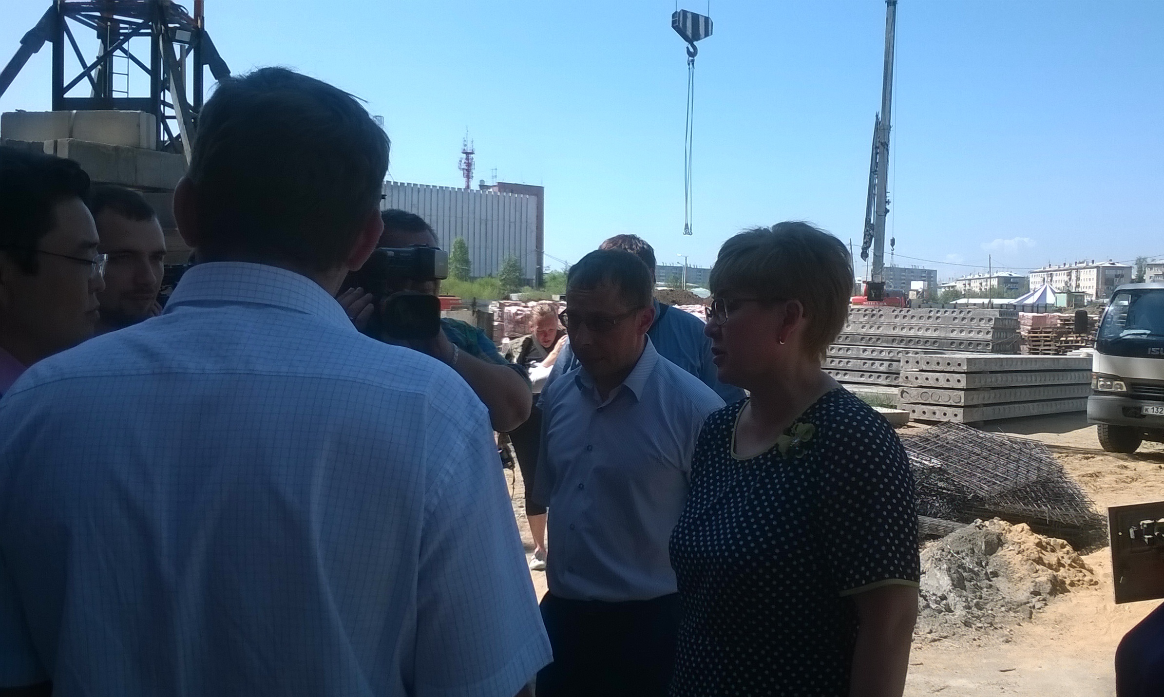 Жданова оценила строительство домов для переселенцев на КСК
