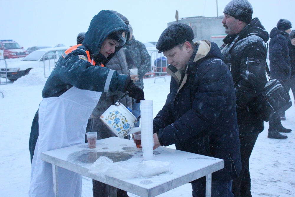 Крещенские купания начались в Чите