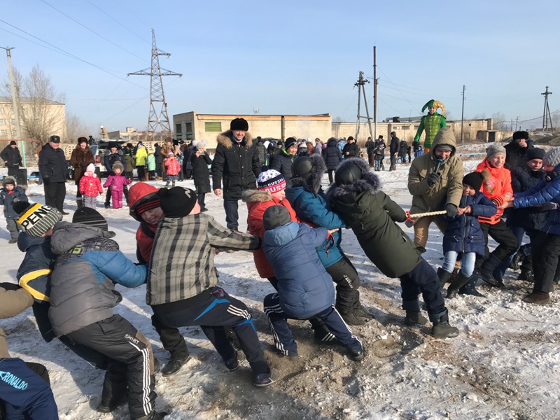 Депутат Катушев и жители Черновского района, провожая зиму, сделали массовое селфи