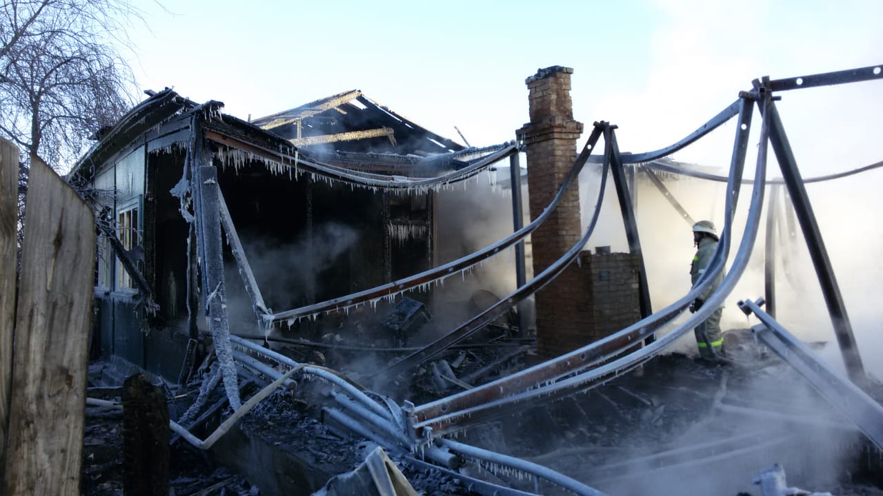 Шесть квартир сгорело во время пожара в Дарасуне