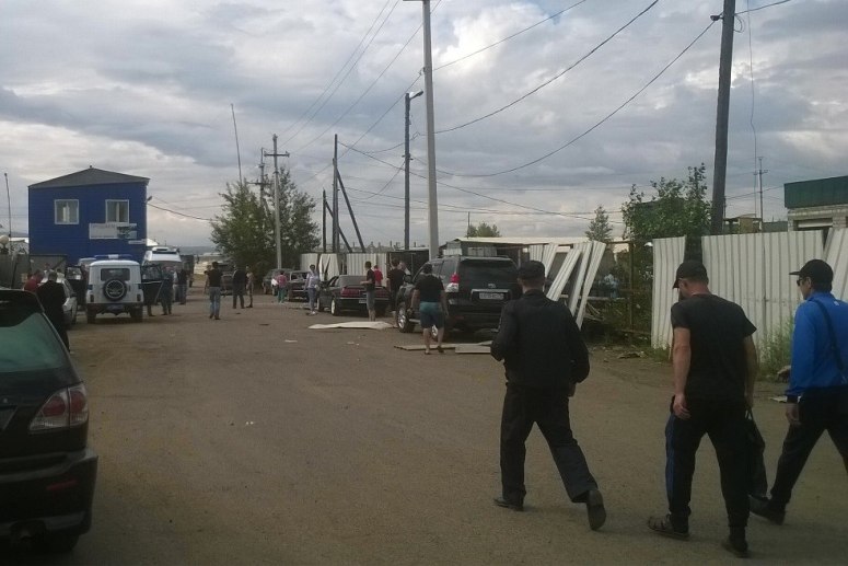 Очевидец о взрыве на металлобазе в Чите: Столб дыма и огонь