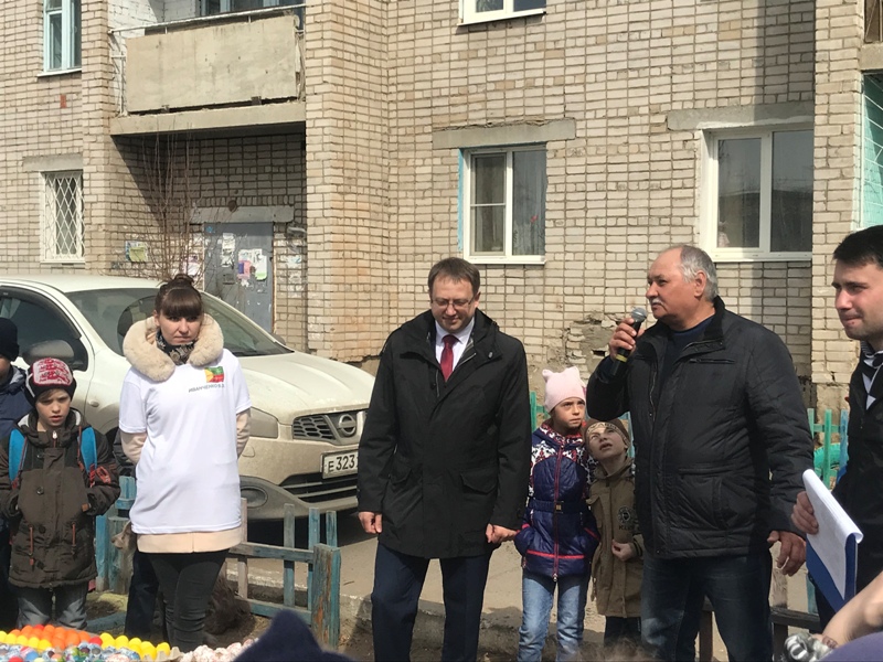 Депутат заксобрания Иванченко поздравил жителей Черновского района с Пасхой