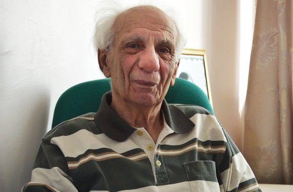 Профессор Кузник получил награду от губернатора на 90-летие