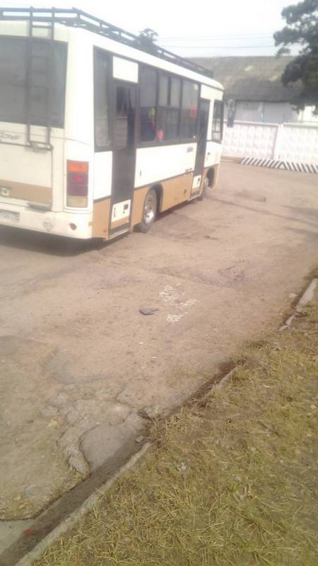 Житель Осетровки рассказал об «убитой» дороге в посёлке
