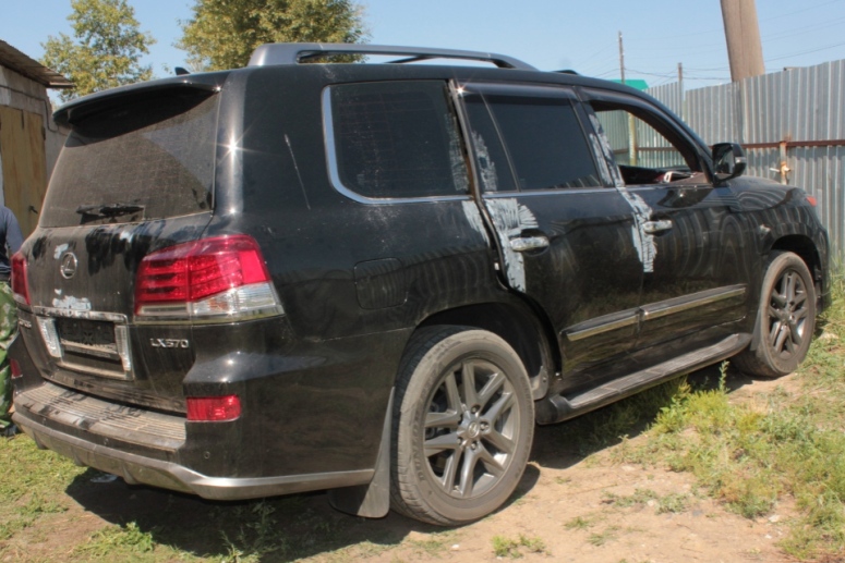 Полицейские нашли угнанный в Чите Lexus стоимостью 5 млн р