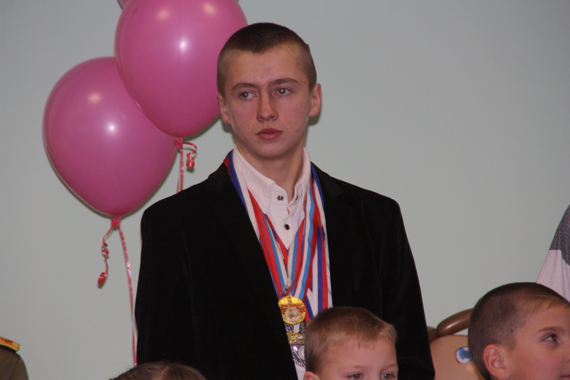 Лучшие семьи края получили по 100 тысяч рублей