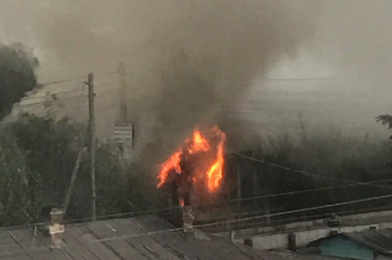 Пожарные потушили бывшее здание музыкальной школы в Чите