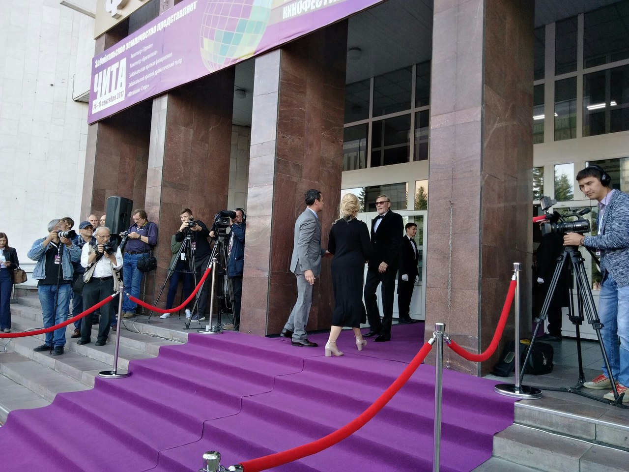 Сотни читинцев пришли на открытие забайкальского кинофестиваля