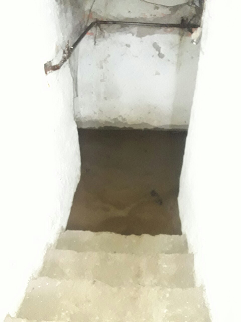 Вода затопила подвал дома в Шерловой Горе