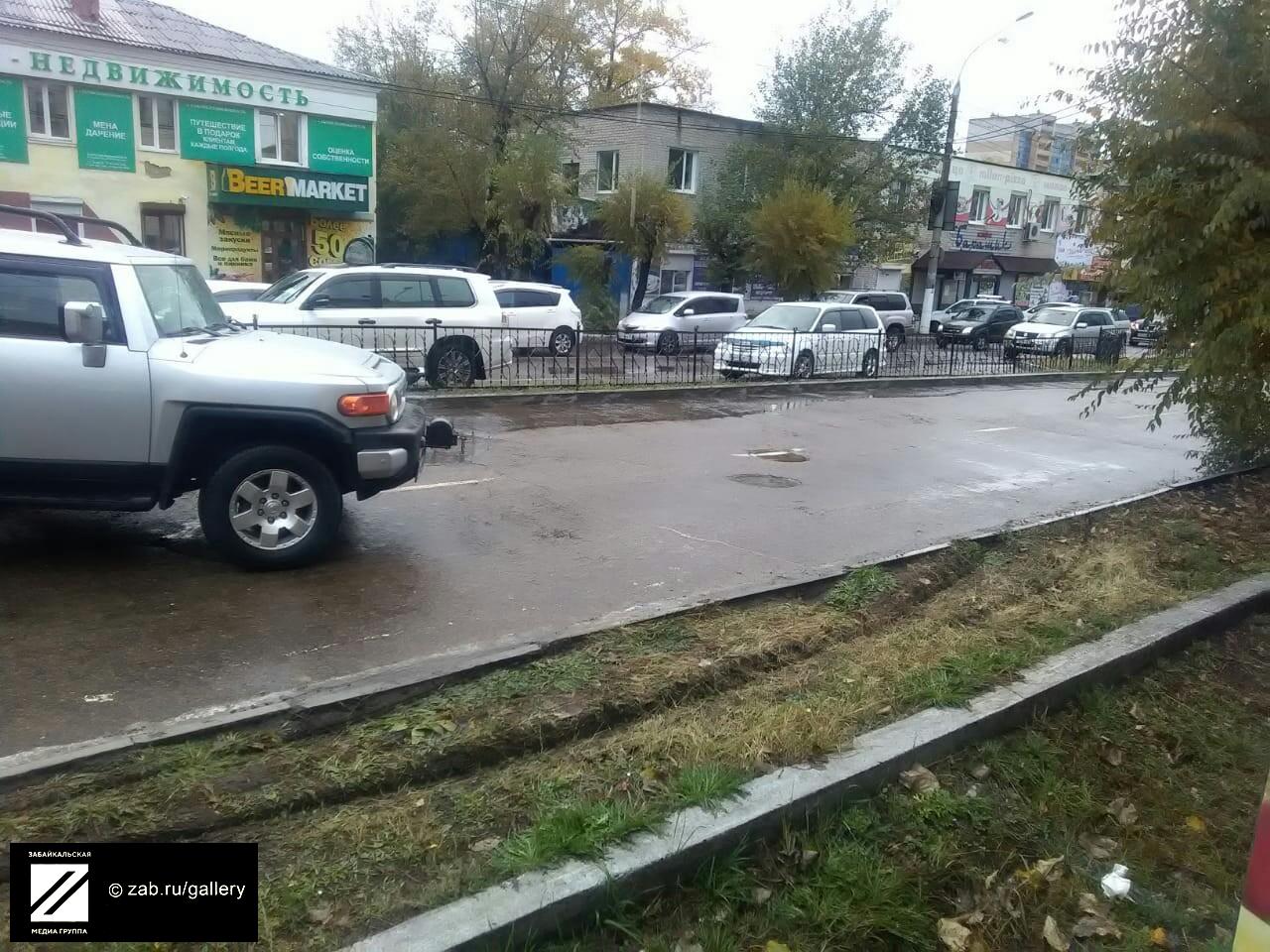 Пробка из-за столкновения трёх автомобилей образовалась в центре Читы