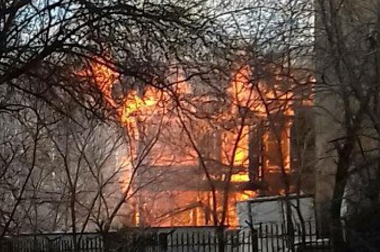 Дом Шиллинга загорелся в Чите