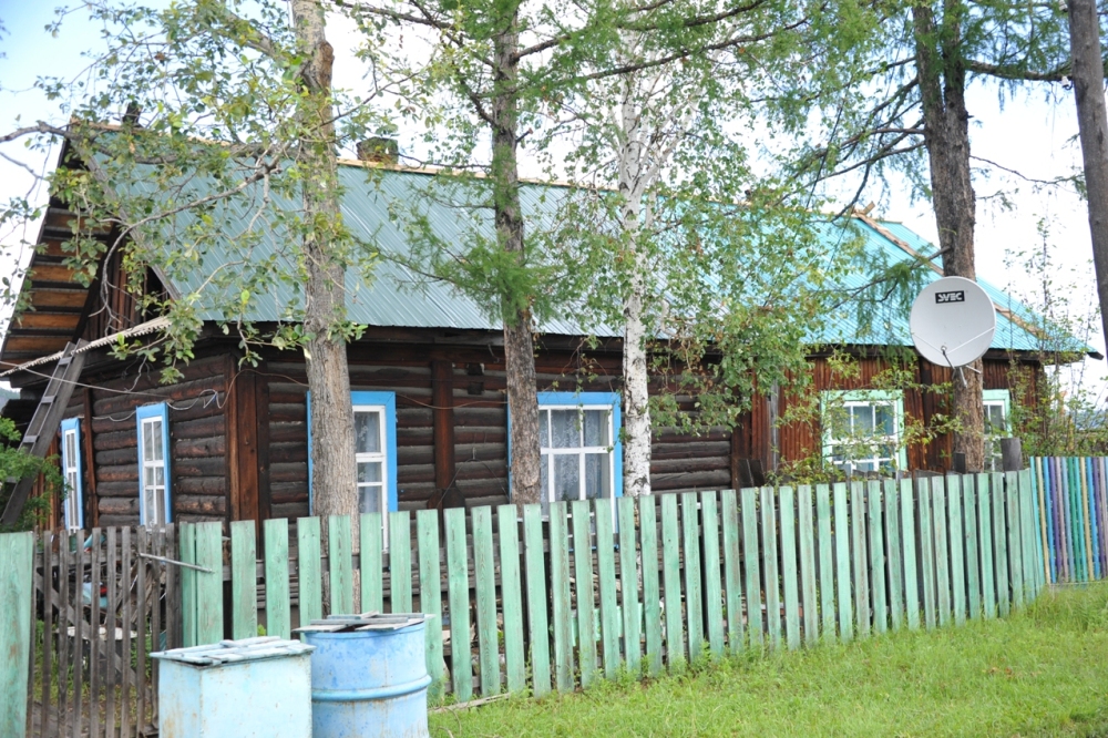 Жителям села в Забайкалье выделили материалы для ремонта домов после крупного града
