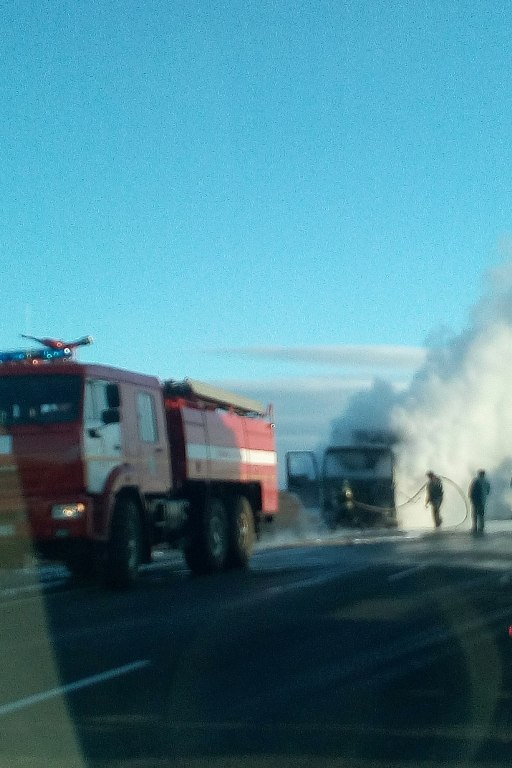 Грузовик сгорел на трассе в Читинском районе
