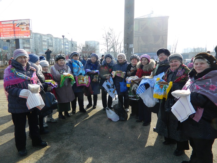 Масленицу отпраздновали на площади перед цирком Шапито