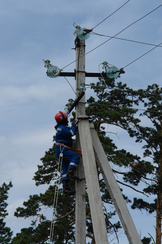Энергетики готовят электросети Читы к периоду зимних нагрузок