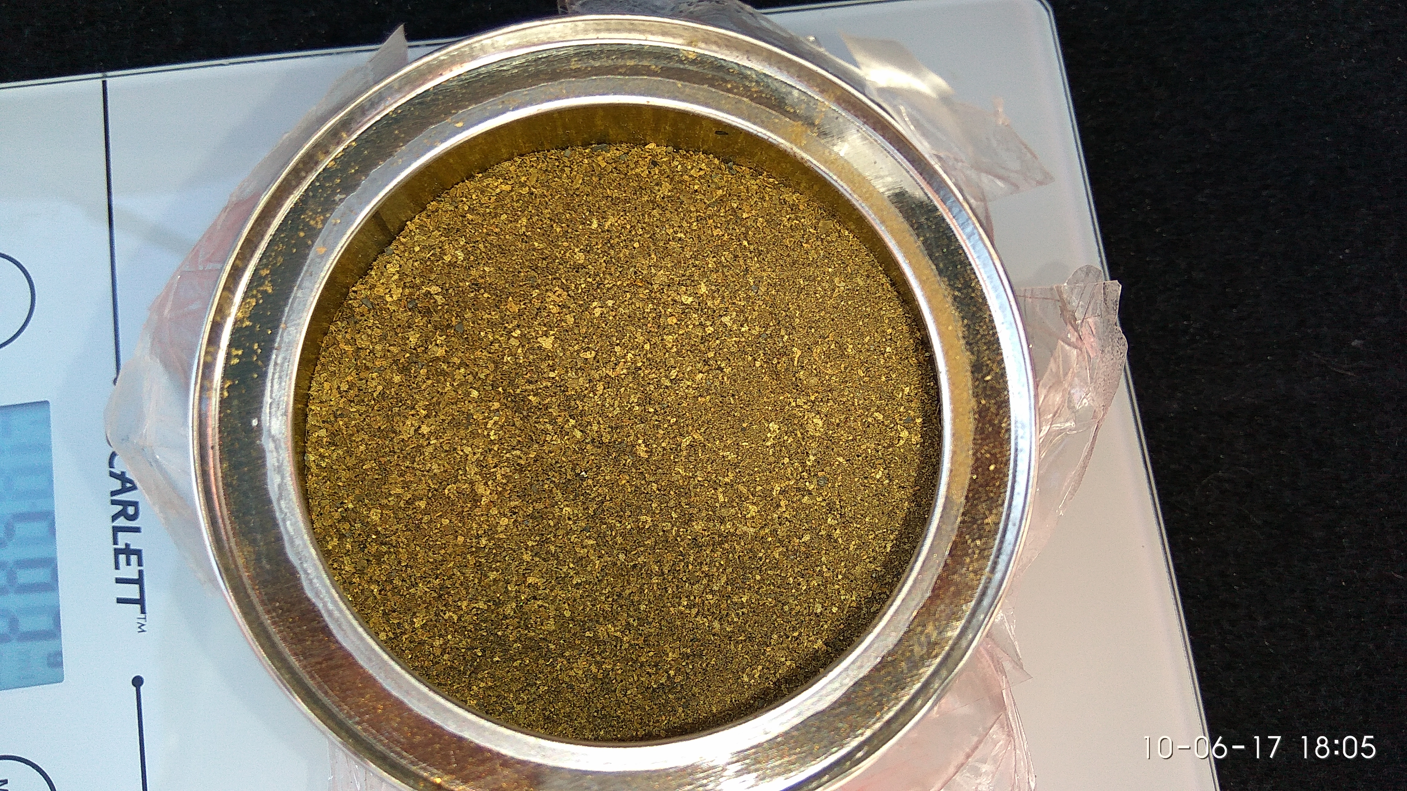 Крупную партию золота изъяли пограничники у двух забайкальцев