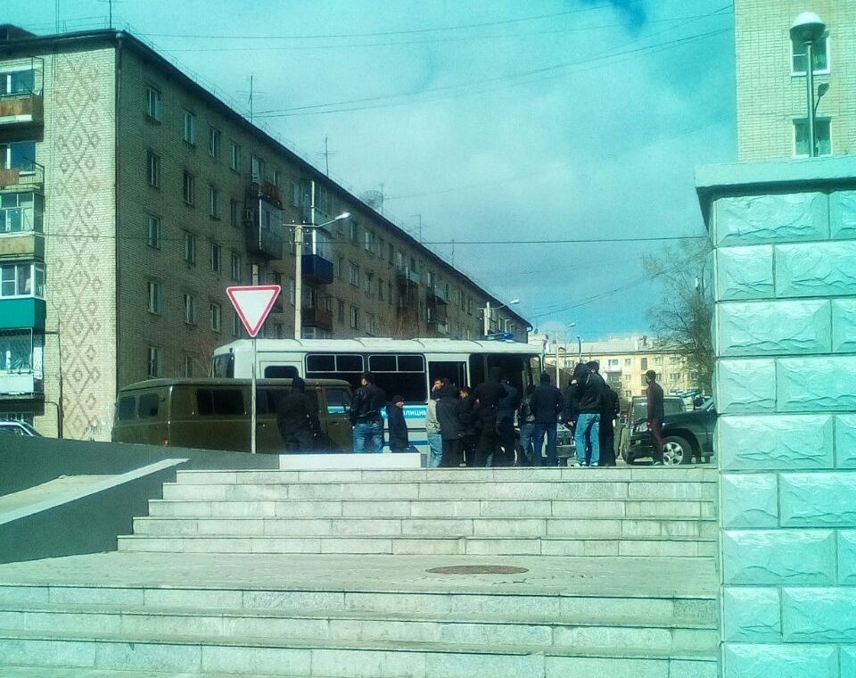 Улица Анохина в Чите перекрыта полицией - очевидец