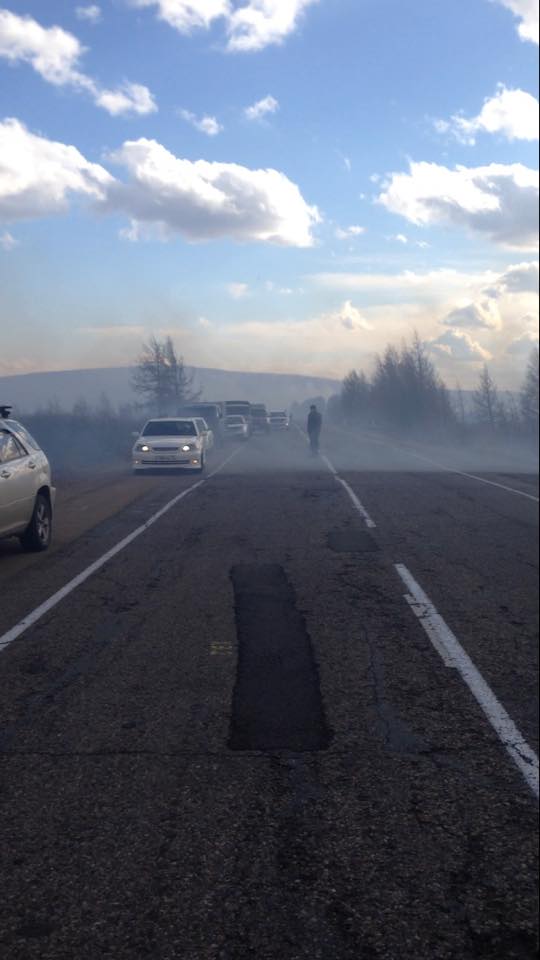 Два ДТП произошло на задымлённой от лесного пожара трассе Чита-Арахлей