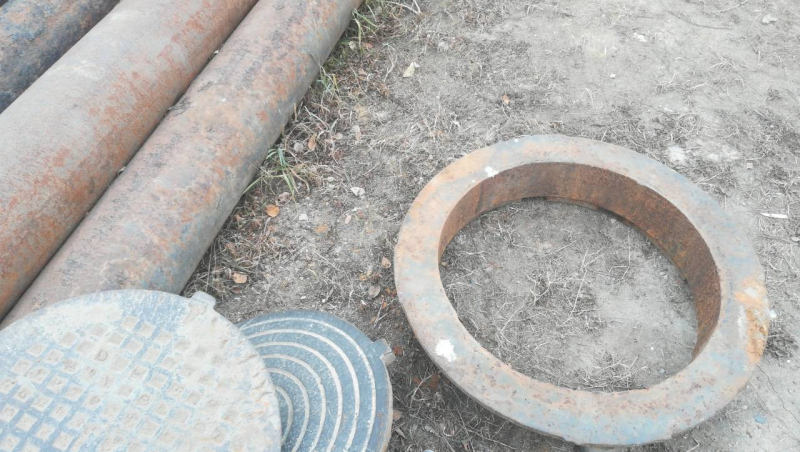 Задержаны подозреваемые в кражах 70 канализационных люков на КСК