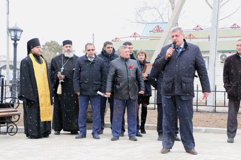 Кулаков открыл «Сквер любви» в Нерчинске